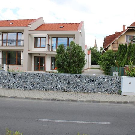 Mara Apartman Buek Exterior photo