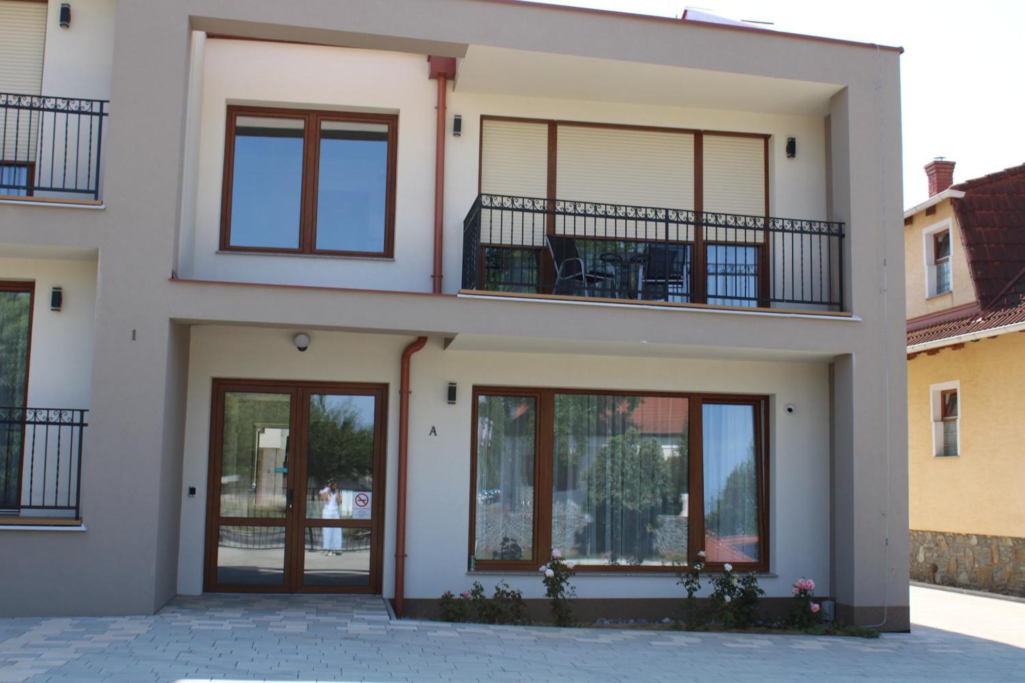 Mara Apartman Buek Exterior photo